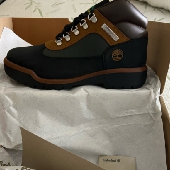 Timberland Exclusive Waterproof Field Boots Size 9.5 Men - Picture 10 of 12